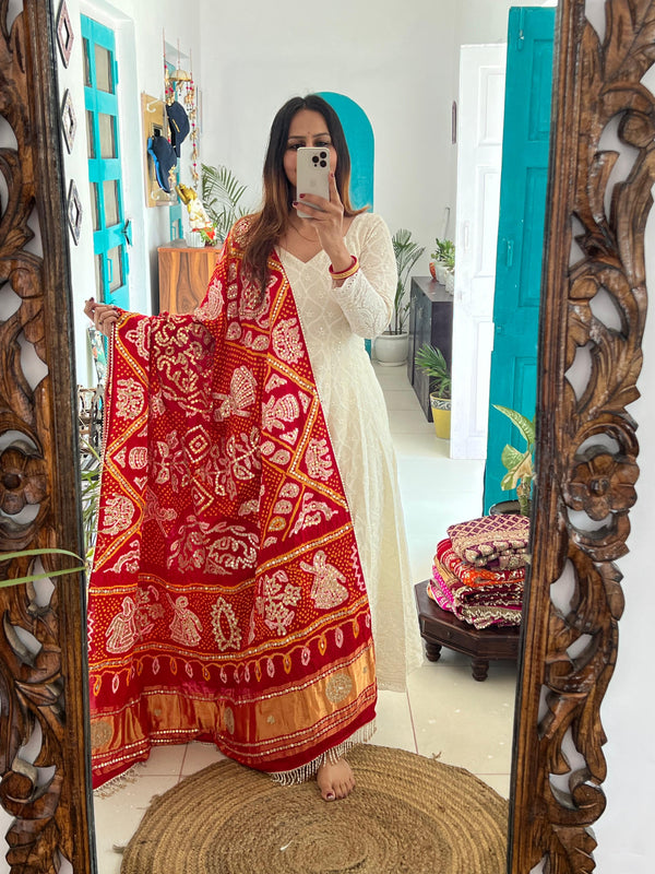 Sindoori Laal Dupatta with Gotapatti