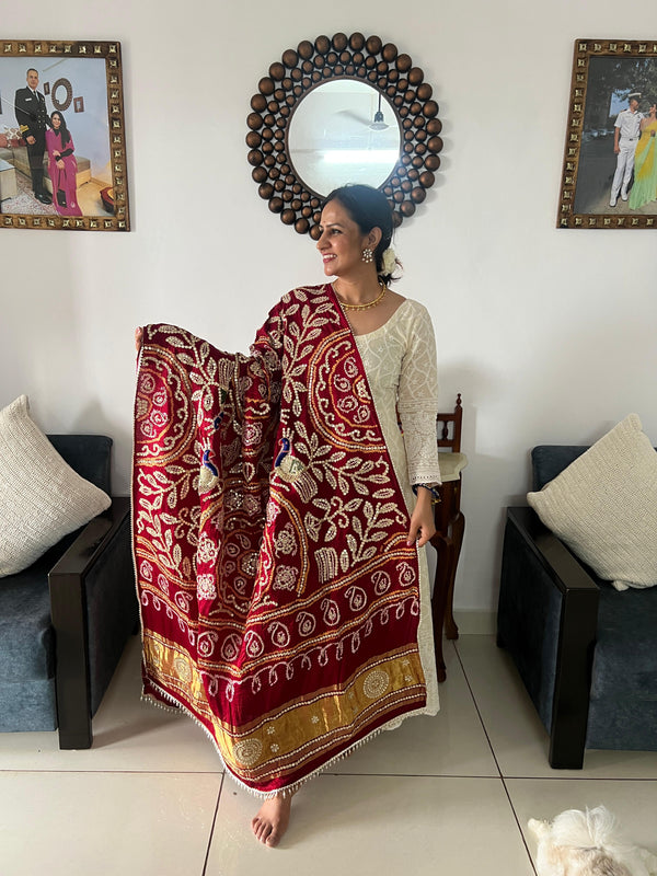🌷✨ मोर – Deep Mehroon Bandhani Odhna✨🌷